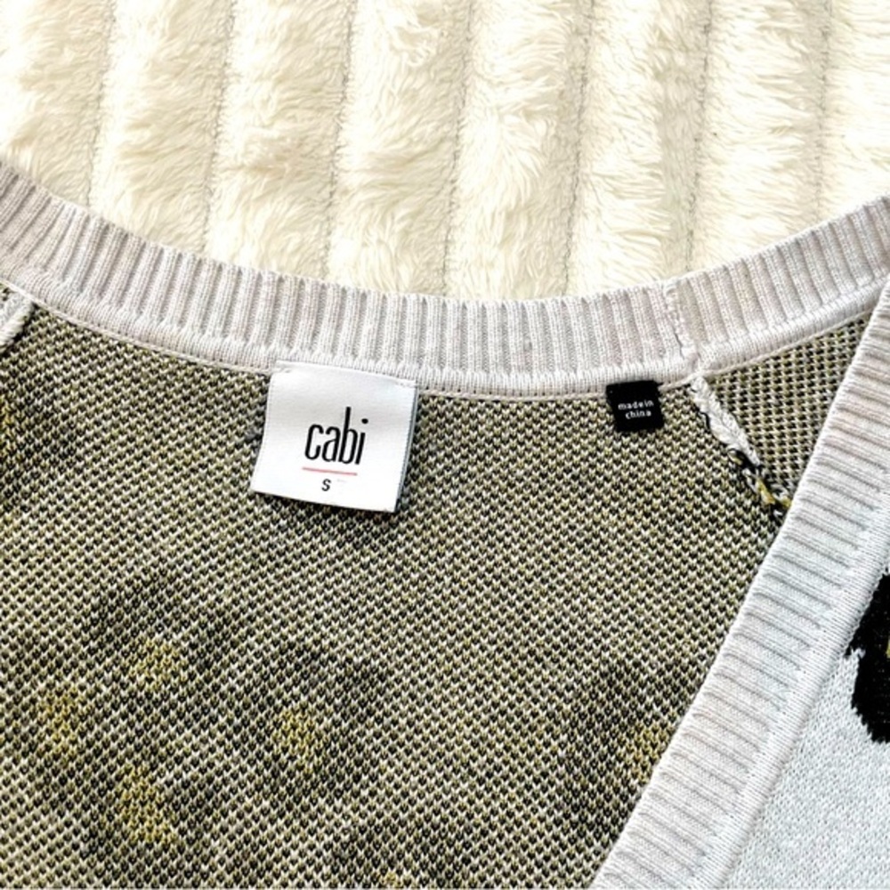 Cabi Leopard Print V-Neck Cardigan with Metal Buttons‎ White Black Size Small - Picture 4 of 10